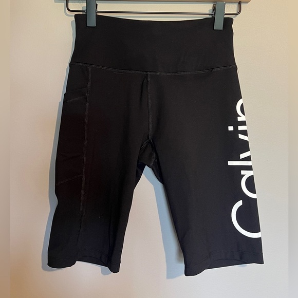 Calvin Klein Women's Black Shorts - Picture 1 of 6